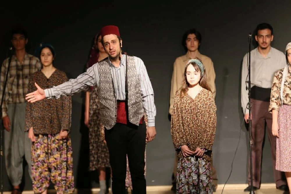 Efeler Belediyesi Şehir Tiyatrosu Efeler TV ekranlarında