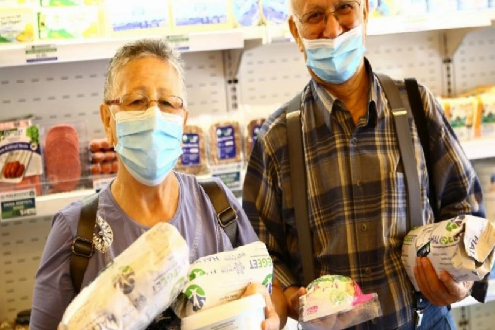 İzmirliler Halk Ege Et’e ilgi gösteriyor