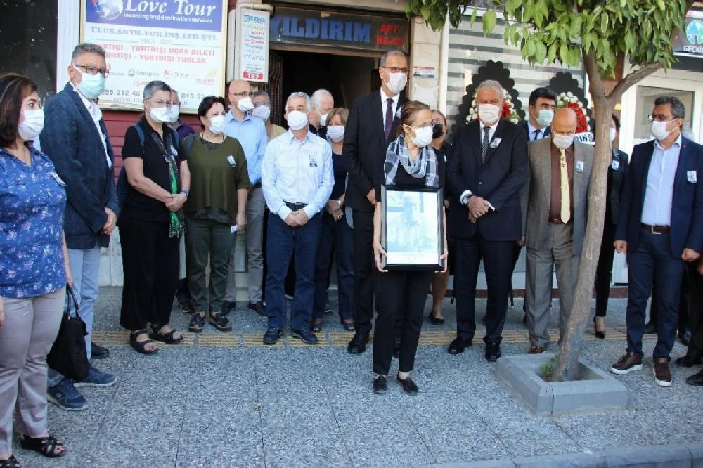 Korona virüse yenik düşen Aydın Tabip Odası Başkanı Ülkü için tören düzenlendi