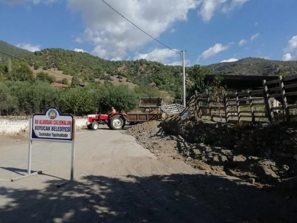 Kuyucak’ta sonbahar temizliği yapılıyor