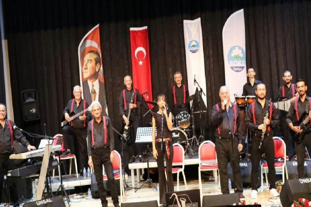 Söke’de müziğin efsaneleri Ege Kent Orkestrası’nda buluştu