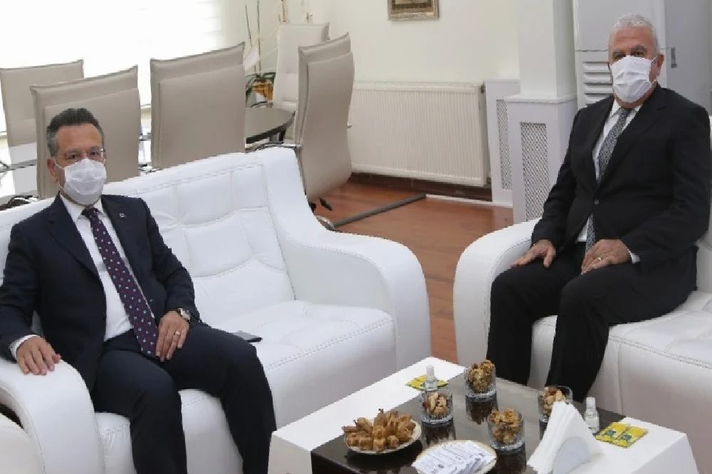 Vali Aksoy’dan, Başkan Atay’a iadeyi ziyaret