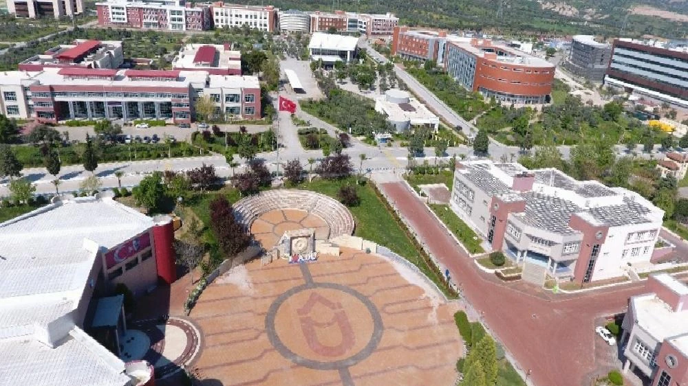 ADÜ Türkiye’de yerleşkelerine internet hizmeti sunmada birinci sırada yer aldı