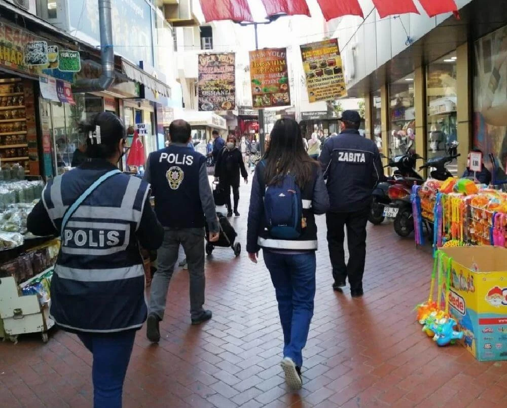 Aydın’daki korona virüs denetiminde 82 bin 934 TL ceza kesildi