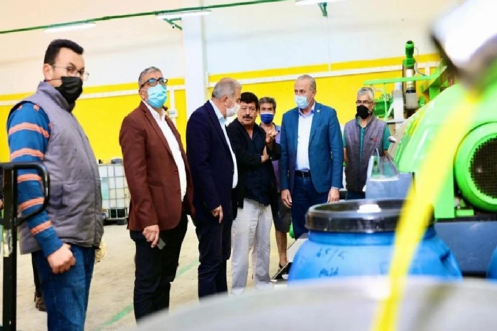 Başkan Atabay zeytinyağı fabrikalarını ziyaret etti