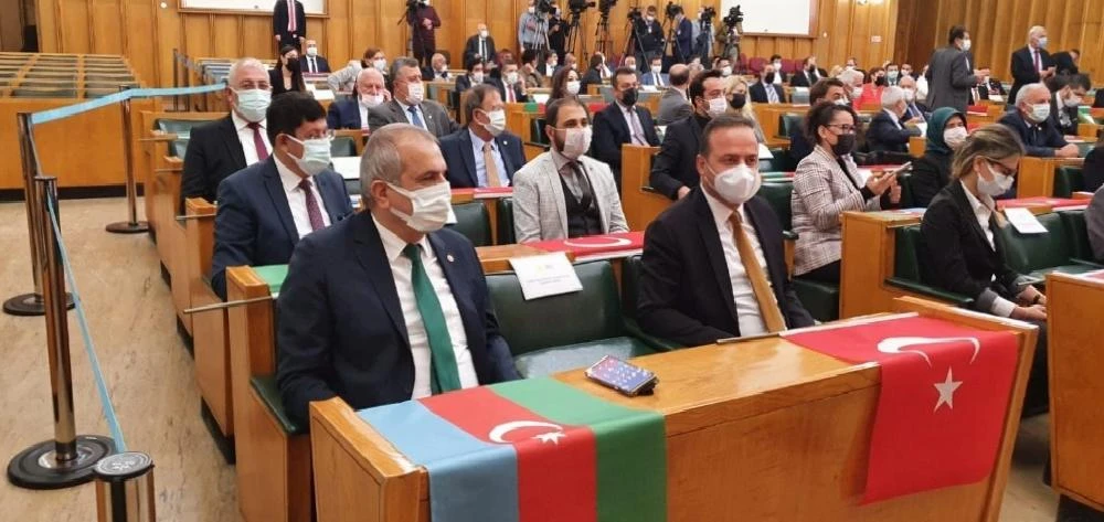 Başkan Özcan Ankara’da partisinin grup toplantısına katıldı