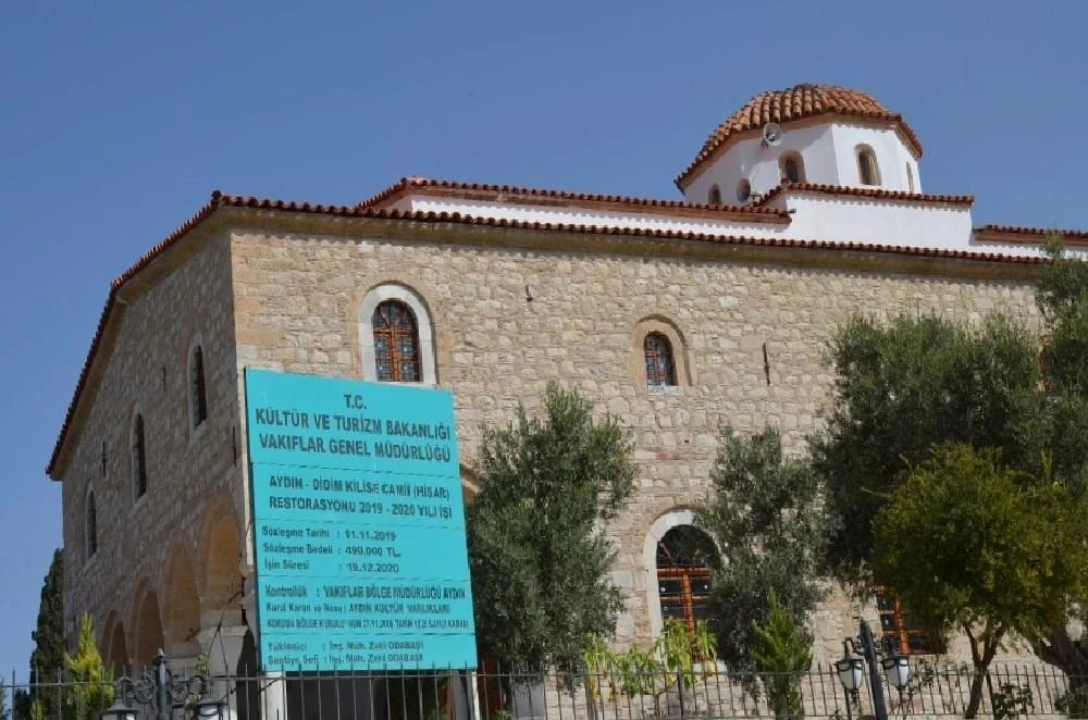 Didim’de 190 yıllık tarihi camii yeniden ibadete açıldı