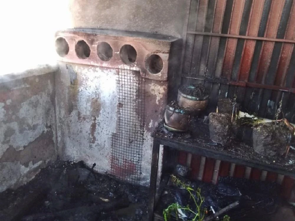 Lokma dökerken apartmanı yakıyordu