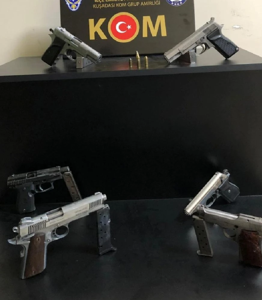Plakasız motosiklet cephanelik gibi çıktı