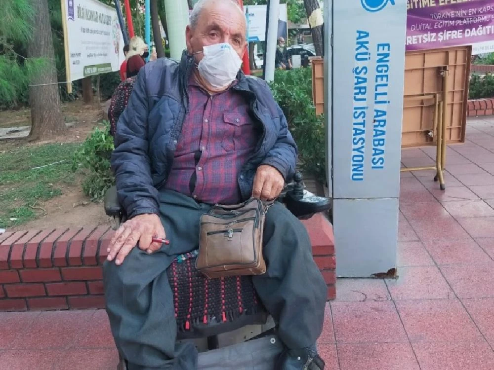 Yürüme engelli Koşan, “Bir engel de siz olmayın”