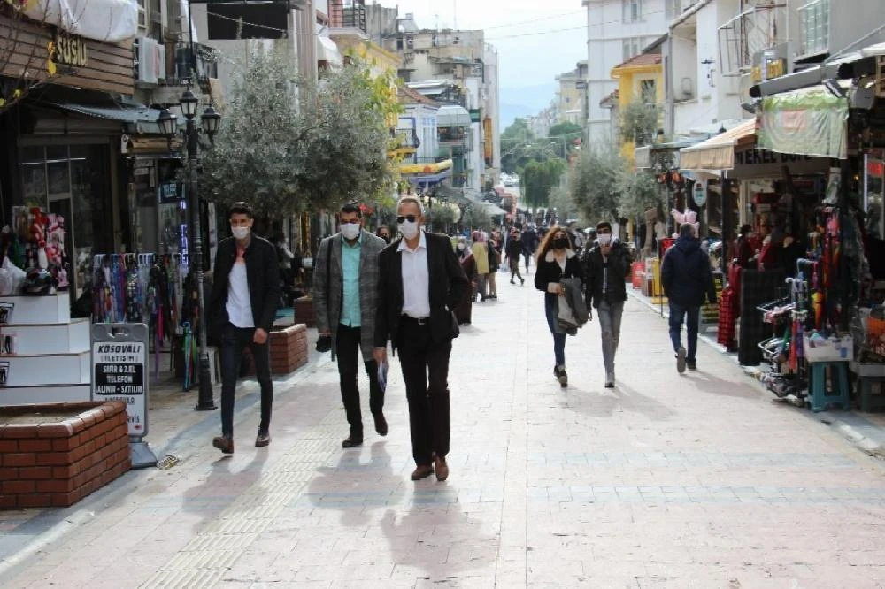 56 saatlik kısıtlamanın ardından Aydın sokakları hareketlendi