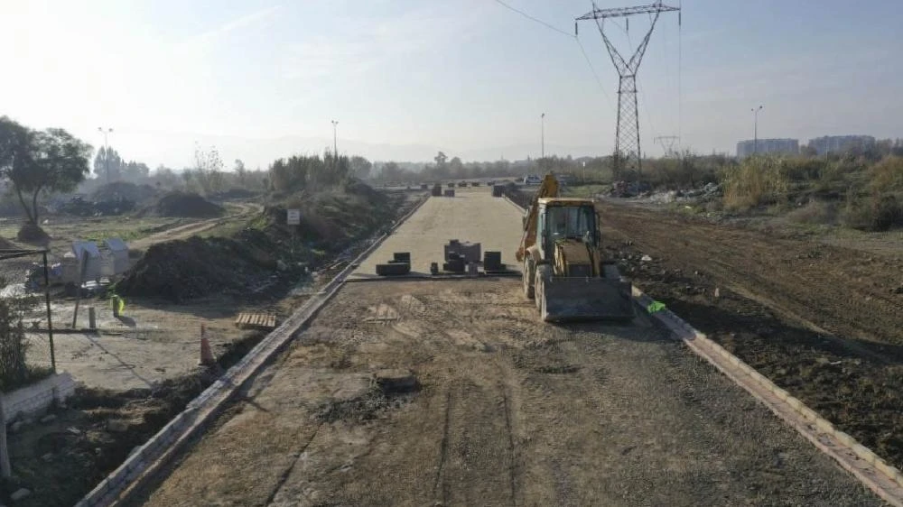 Aydın Büyükşehir Belediyesi ASTİS’in yollarını yeniliyor