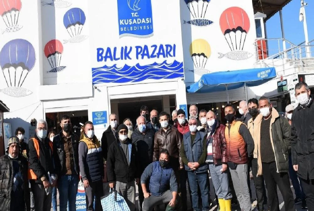 Başkan Günel, balık pazarı esnafıyla bir araya geldi