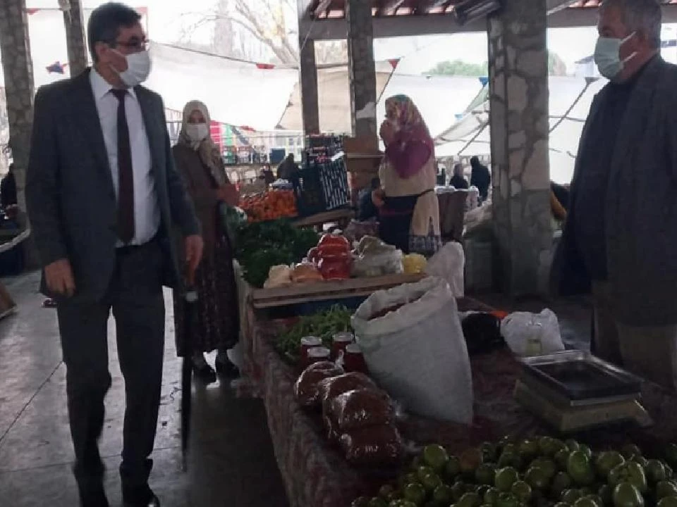 Başkan İnal mesaisine pazar ziyareti ile başladı