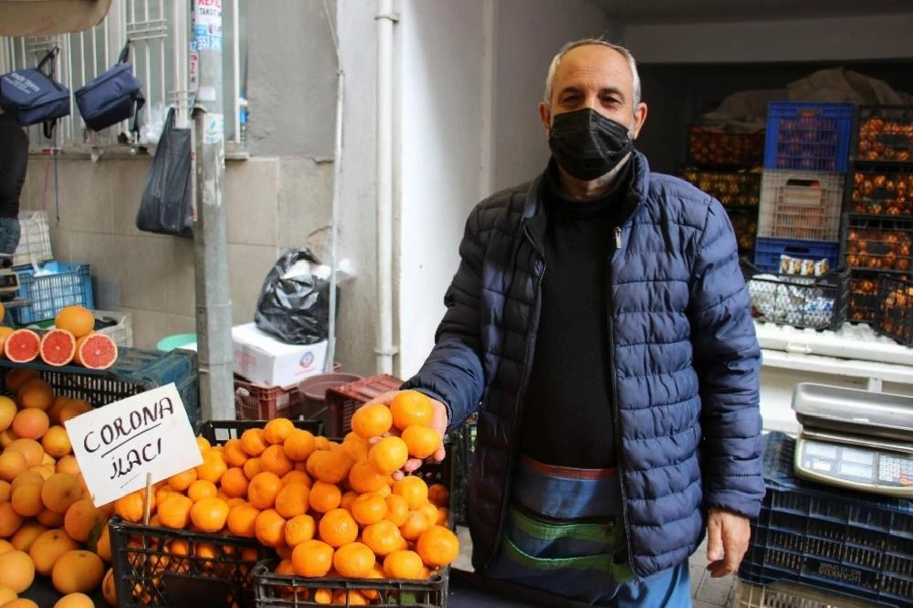 “Corona İlacı” mandalina pazarın gözdesi oldu