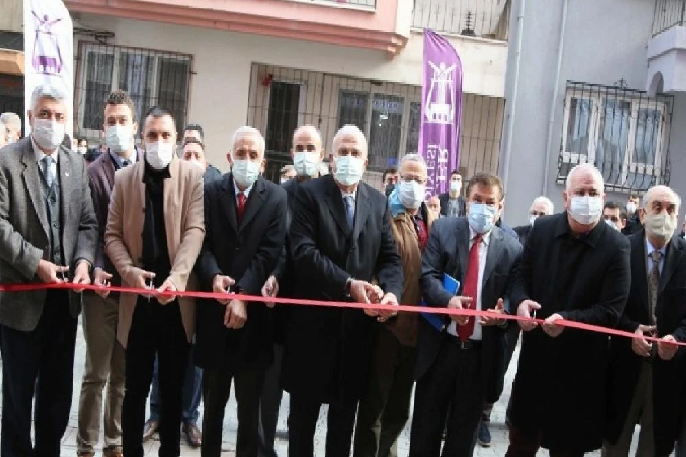 Efeler, katlı otoparkına kavuştu