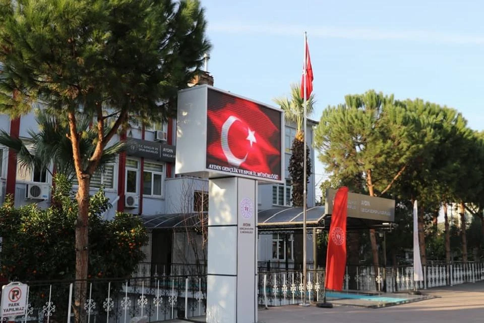 Gençlik Spor İl Müdürlüğü’ne Led ekranlı billboard kuruldu