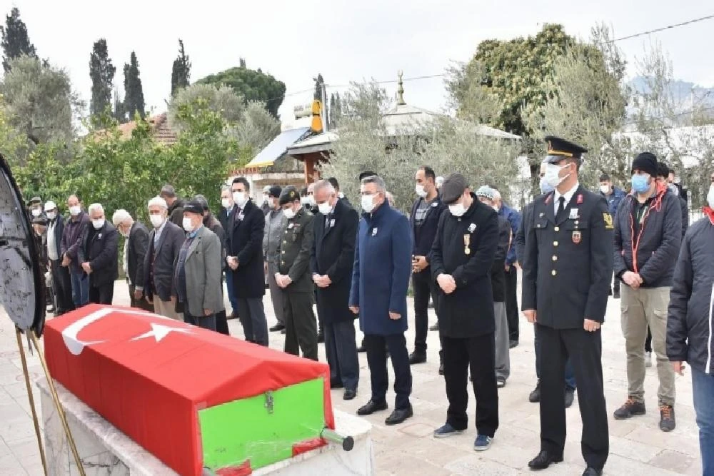 Kore Gazisi Bekel son yolculuğuna uğurlandı