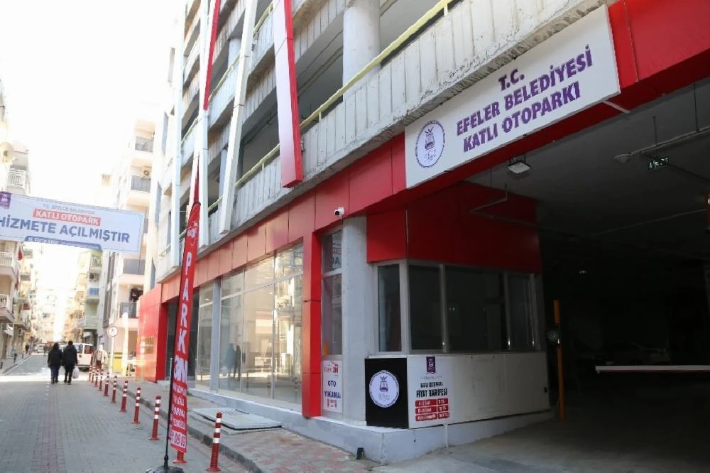 Vatandaşlar kapalı otoparktan memnun