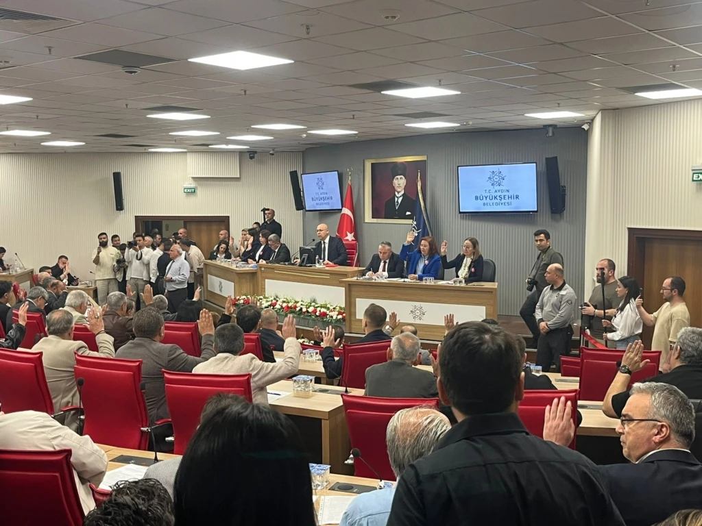 Aydın Büyükşehir Meclisi’nde yeni yönetim şekillendi: Başkanvekilleri belli oldu