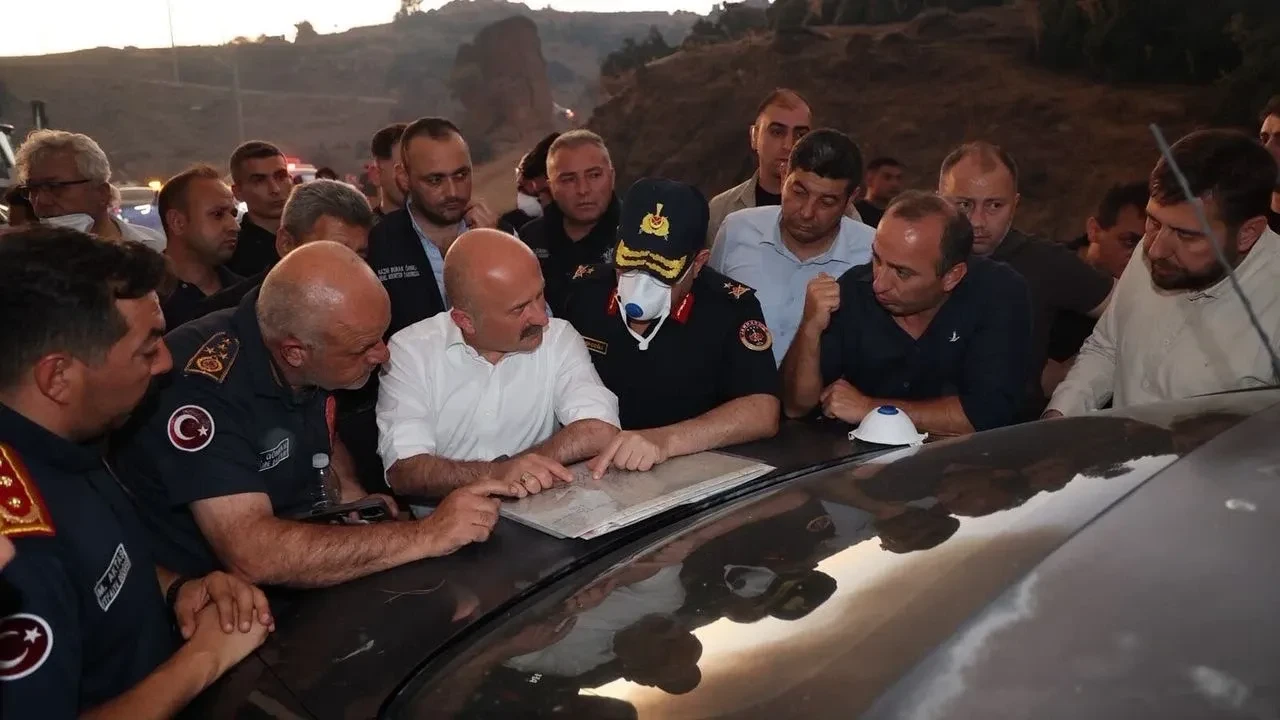 Vali Varol, Çine’deki Orman Yangını Çalışmalarını Yerinde İnceledi