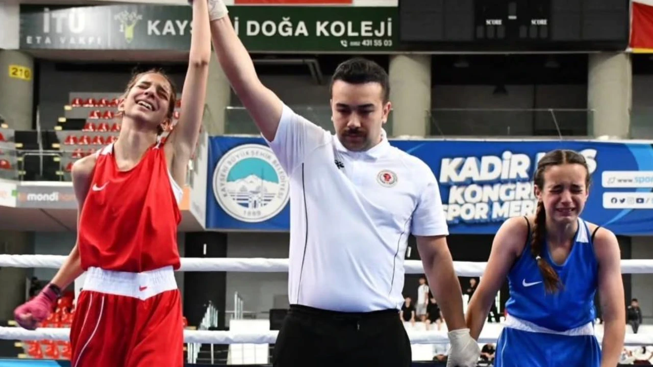 Aydınlı boksör Vesile Yağmur Yılmaz Türkiye şampiyonu oldu