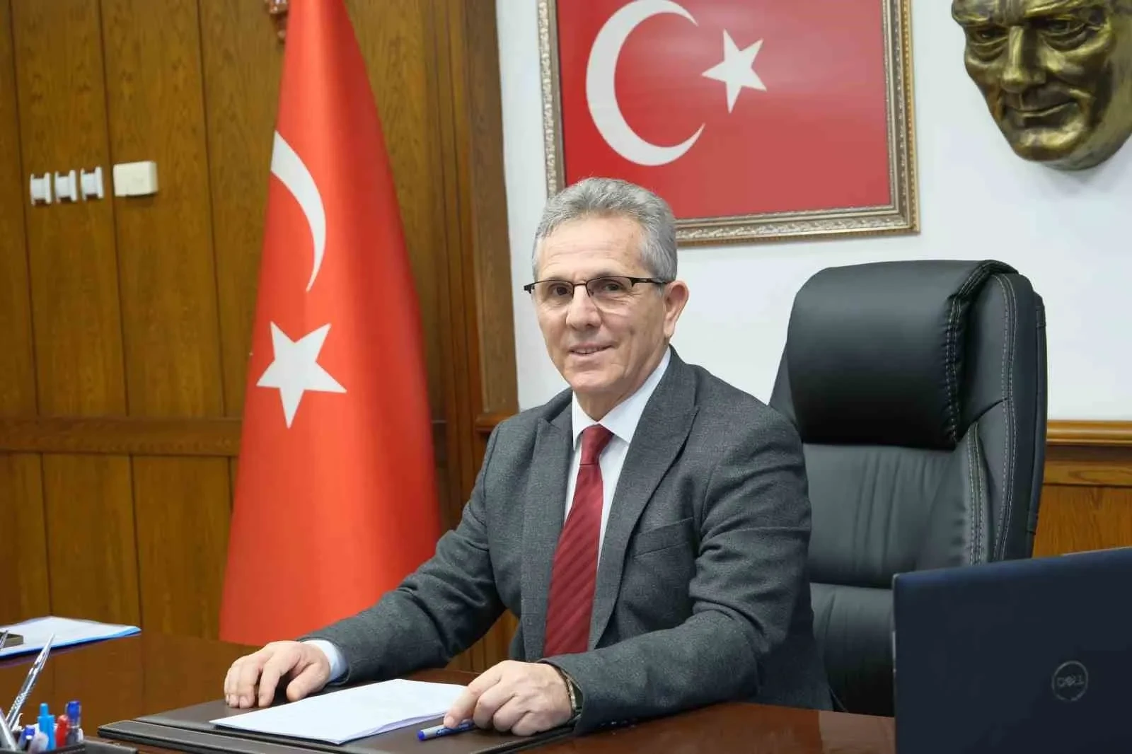Nazilli’de CHP’den İstifalar: Belediye Başkanı ve Meclis Üyeleri Yeni Parti’ye Katıldı