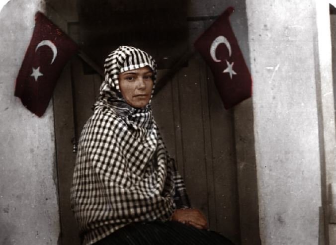 Türkiye'nin ilk kadın muhtarı Gül Esin
