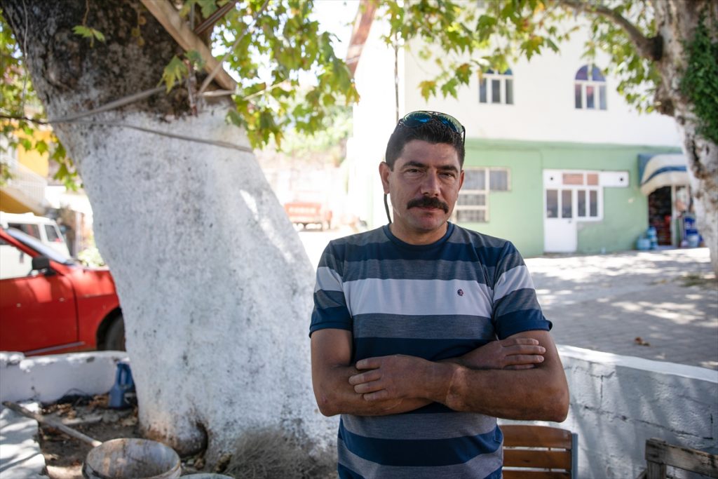 20200819 2 43952835 57511773 Web Türkiye'nin ilk çift kol nakilli hastası Cihan Topal kollarına gözü gibi bakıyor