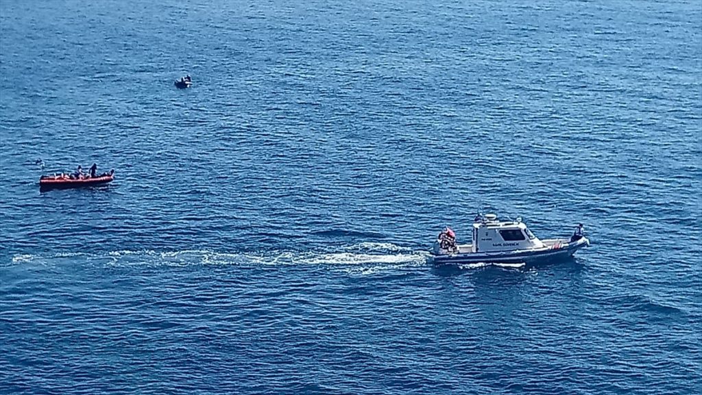 20200819 2 43962714 57527563 Web Denizde kaybolduğu düşünülen gencin sahile başka bir noktadan geldiği ortaya çıktı