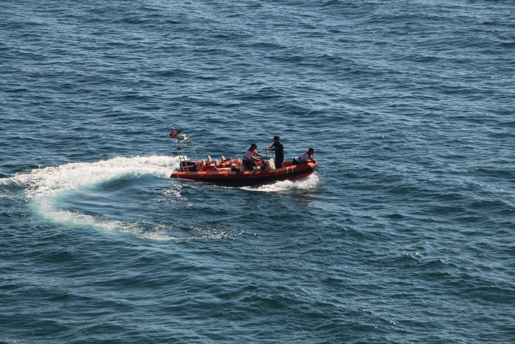 20200819 2 43962714 57527568 Web Denizde kaybolduğu düşünülen gencin sahile başka bir noktadan geldiği ortaya çıktı