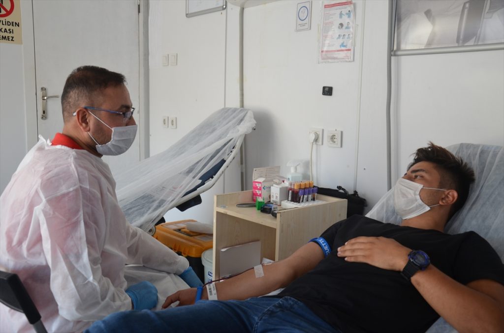 20200827 2 44068906 57693886 Web Aydın Valisi Aksoy'dan kan bağışı kampanyasına destek