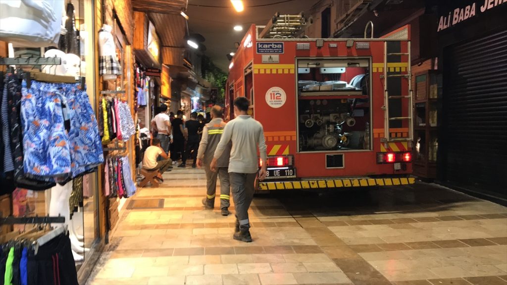 20200828 2 44100366 57743309 Web Bodrum'da iş yerinde çıkan yangın söndürüldü