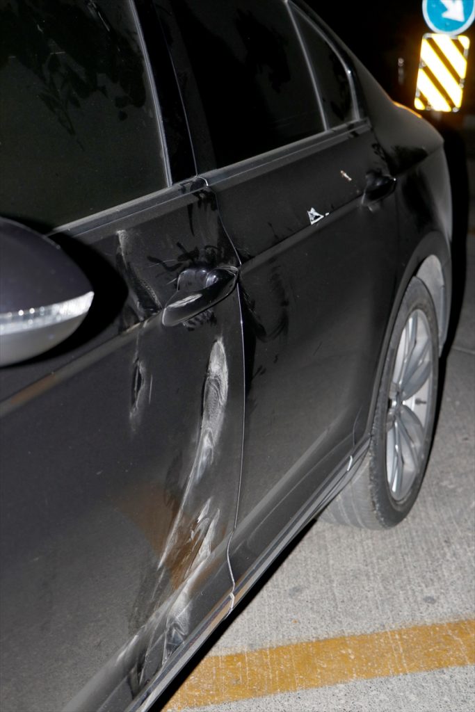 20200830 2 44112388 57763857 Web Fethiye'de bir tatilci trafikte tartıştığı Belediye Başkanı ve korumasından şikayetçi oldu