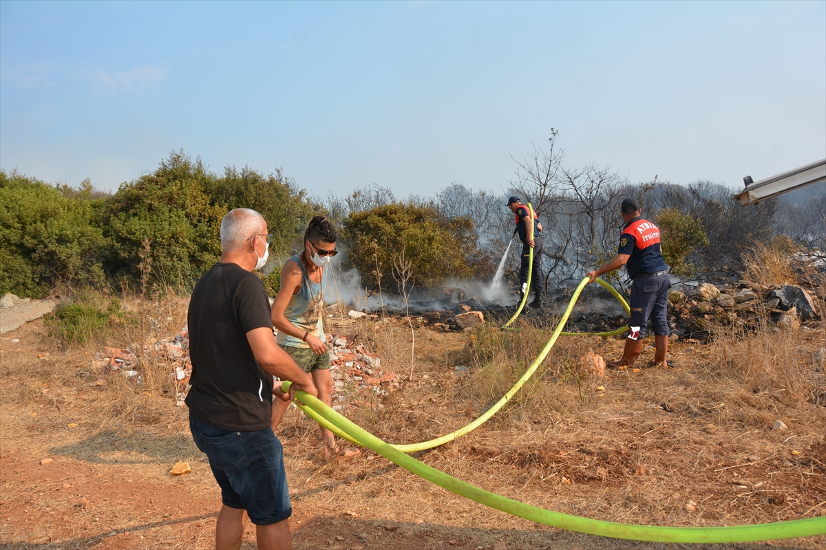 aydinda makilik alanda cikan yangin sonduruldu 1 ruC4QXRG Aydın'da makilik alanda çıkan yangın söndürüldü