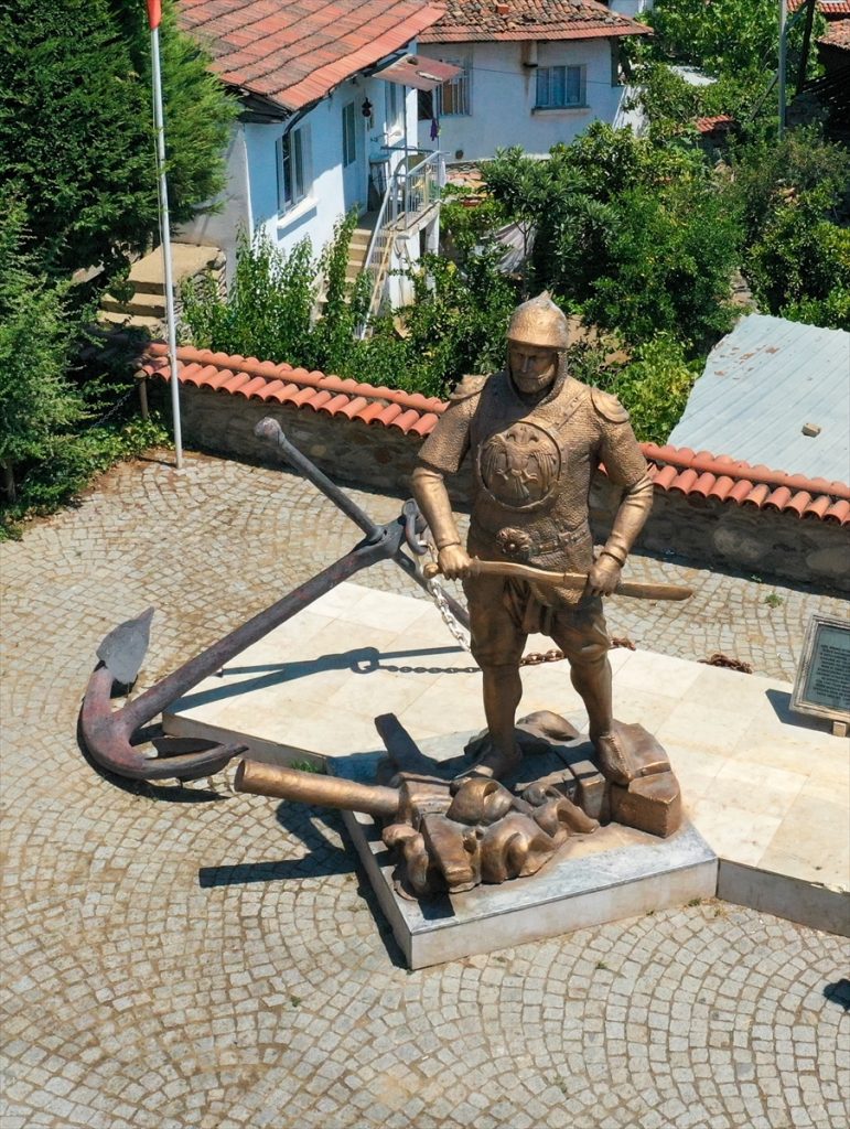 grafikli gemileri karadan yuruten turk denizci umur bey 10 BHslQ4b9 Gemileri karadan yürüten Türk denizci: Umur Bey