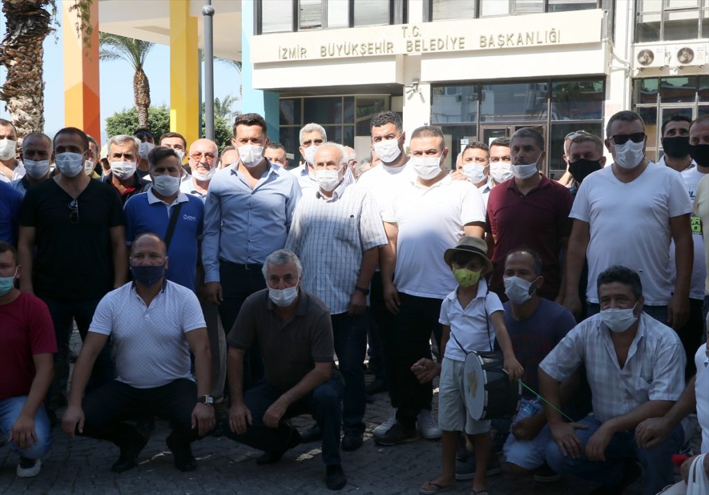 izmir servisci s plaka eylemi 3 İzmir'de servisçilerden "S Plaka" eylemi