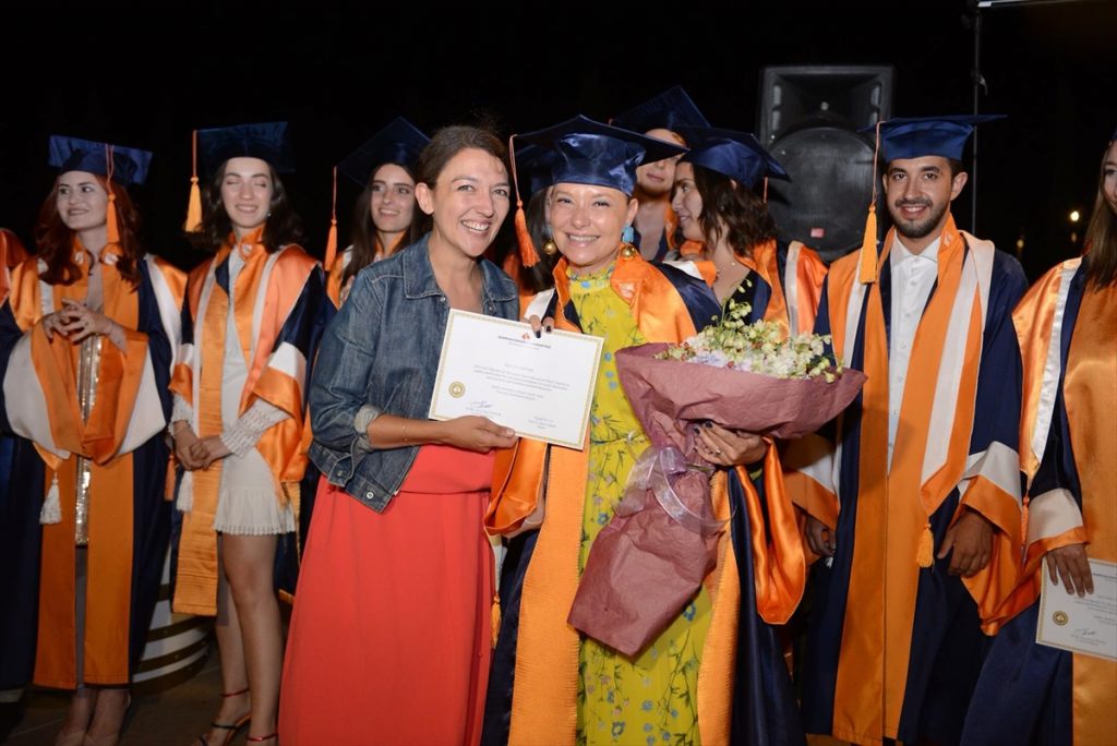 yaslisin diyerek dershaneye almadiklari ogrenci universiteden yuksek serefle mezun oldu 11 NCBYxYgr "Yaşlısın" diyerek dershaneye almadıkları öğrenci Yüksek şeref listesine girdi.