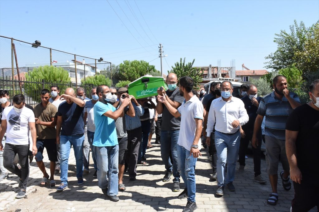 20200903 2 44184704 57881010 Web CHP İzmir Milletvekili Purçu'nun acı günü