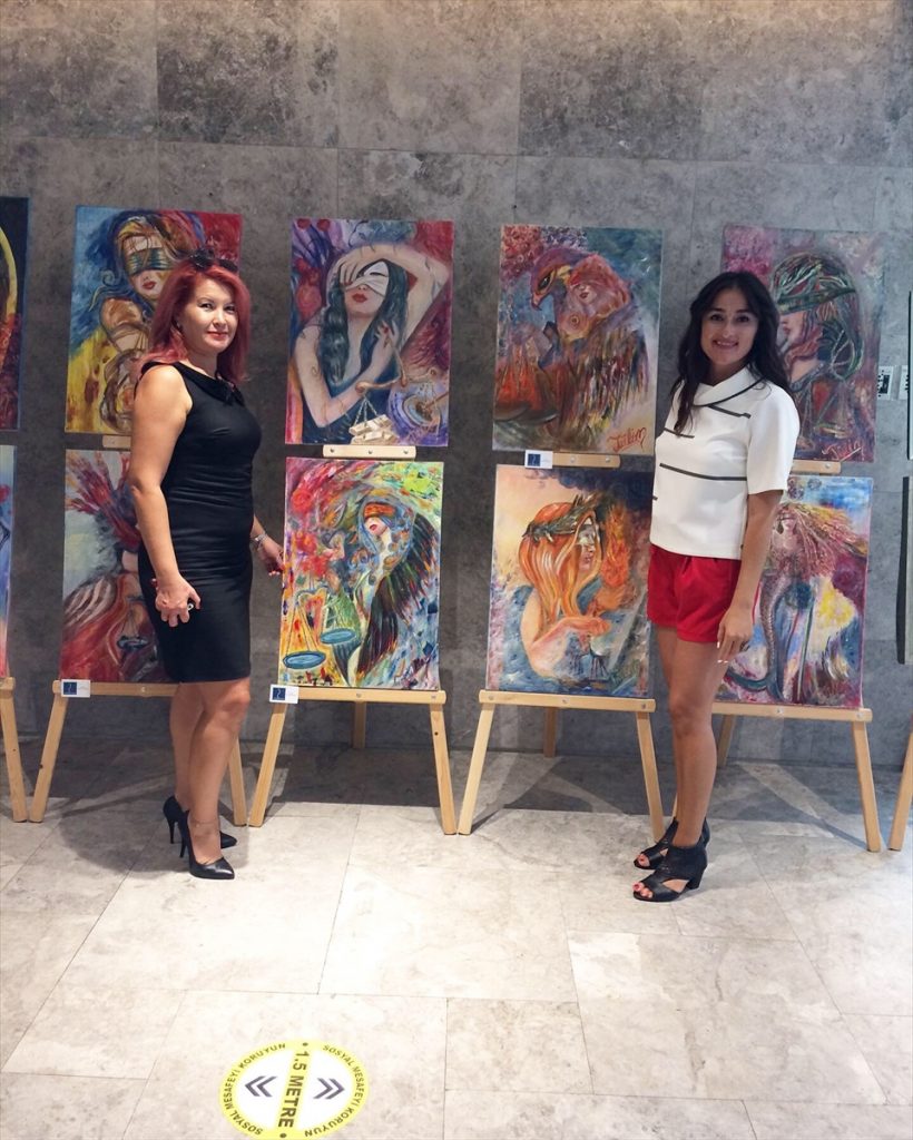 20200904 2 44200292 57904651 Web Bodrum'da "Yeni dünya sanatı" sergisi açıldı