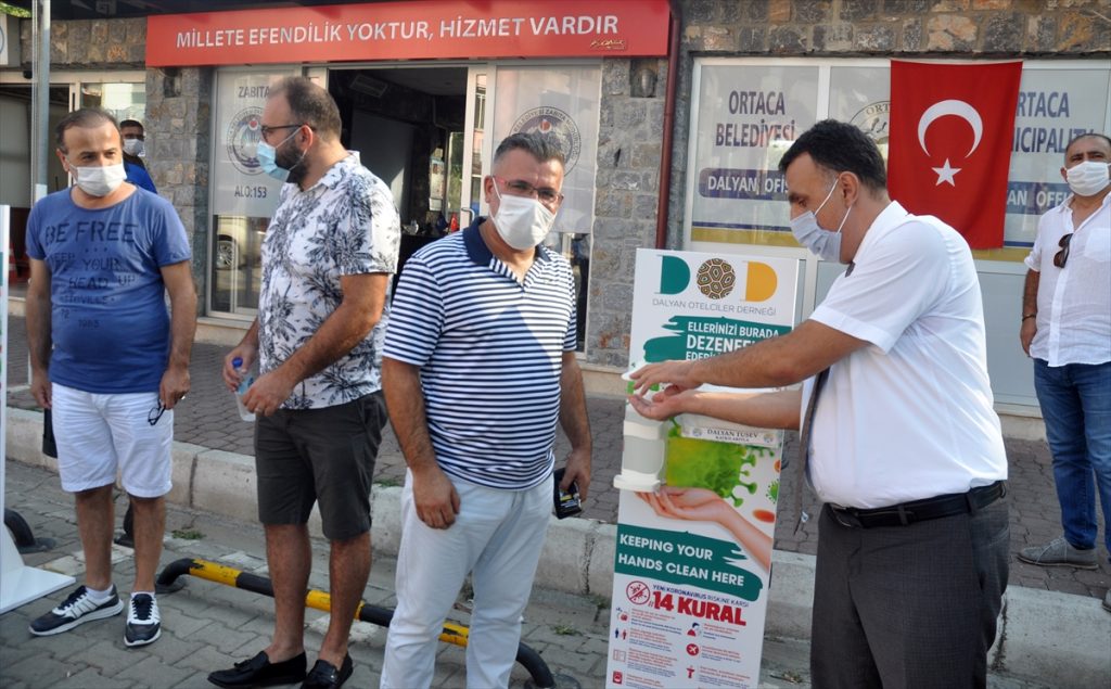20200905 2 44211910 57922986 Web Dalyan turizm merkezinde maske ve hijyen istasyonu kuruldu