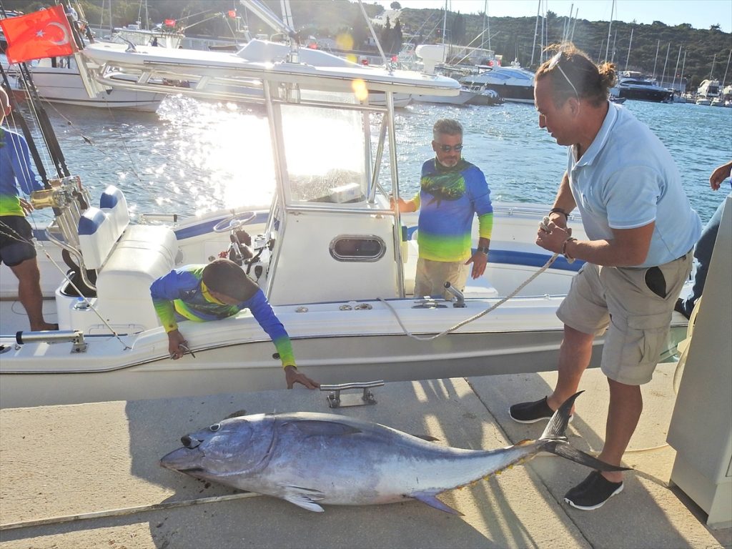 20200907 2 44228285 57950103 Web İzmir'de açık deniz balıkçılık turnuvası başladı