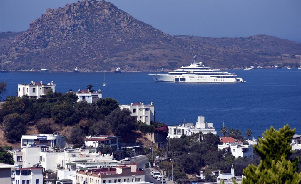 20200908 2 44251519 57982414 Web Rus milyarder Abramoviç'in ultra lüks yatı Bodrum'da