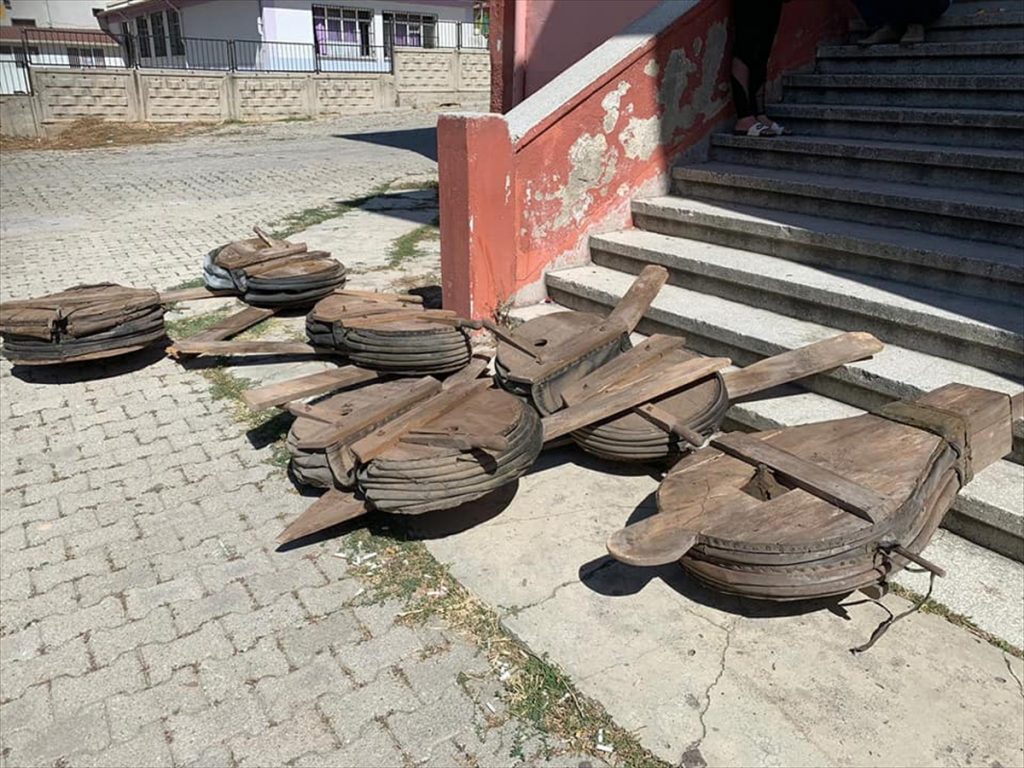 20200910 2 44285691 58032471 Web Okulun deposundan tarihi körükler çıktı