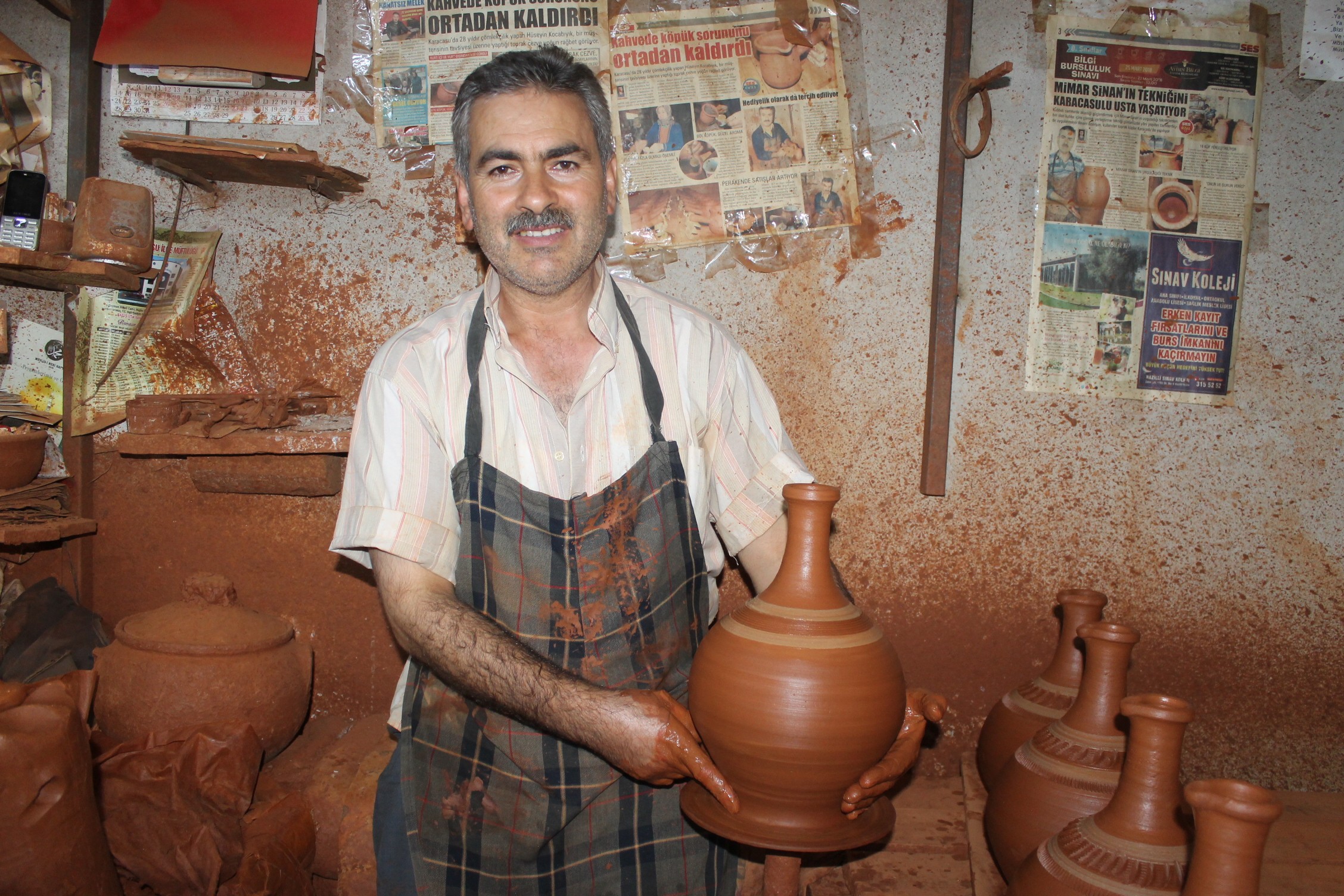 KARACASU'DA TOPRAK ÇOK, YETİŞECEK USTA YOK