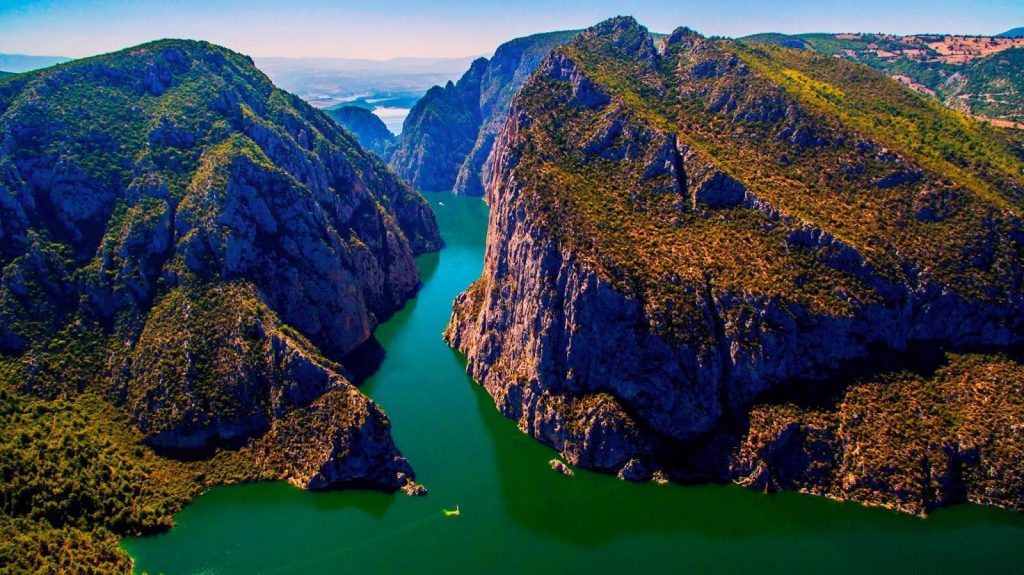 Arapapıştı kanyonu kamp alanı bilgileri.