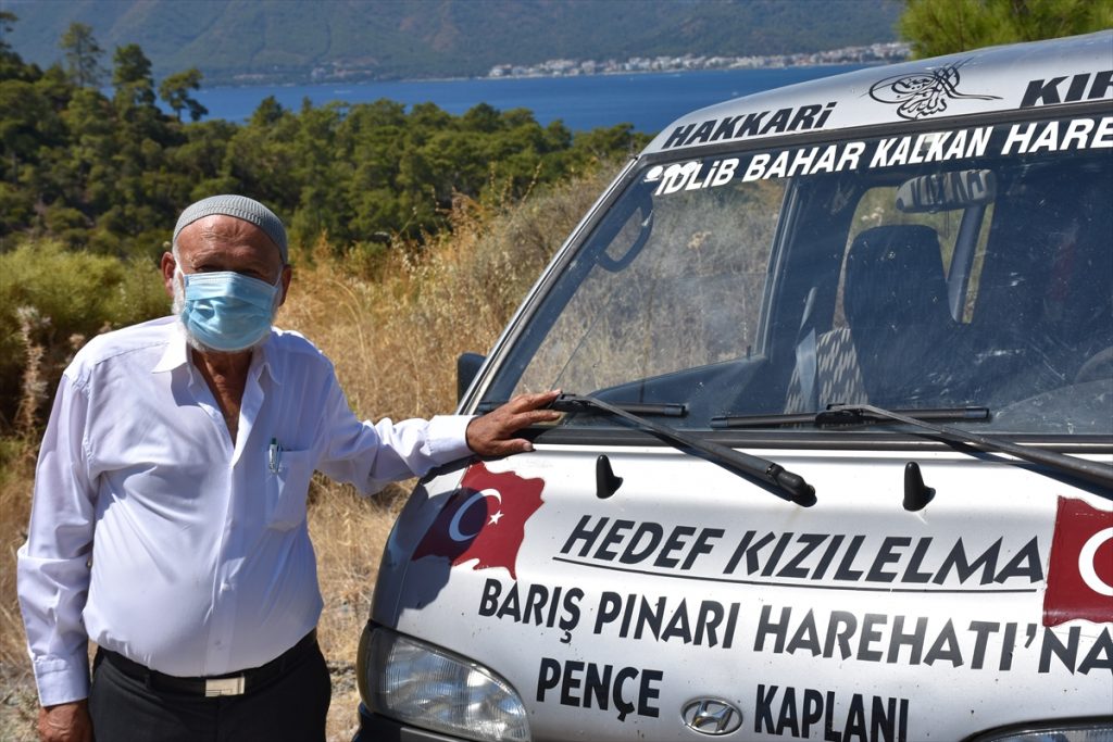 elmaci dedenin mehmetcik sevgisi 4 "Elmacı Dede"nin Mehmetçik sevgisi hem gururlandırıyor hem de duygulandırıyor