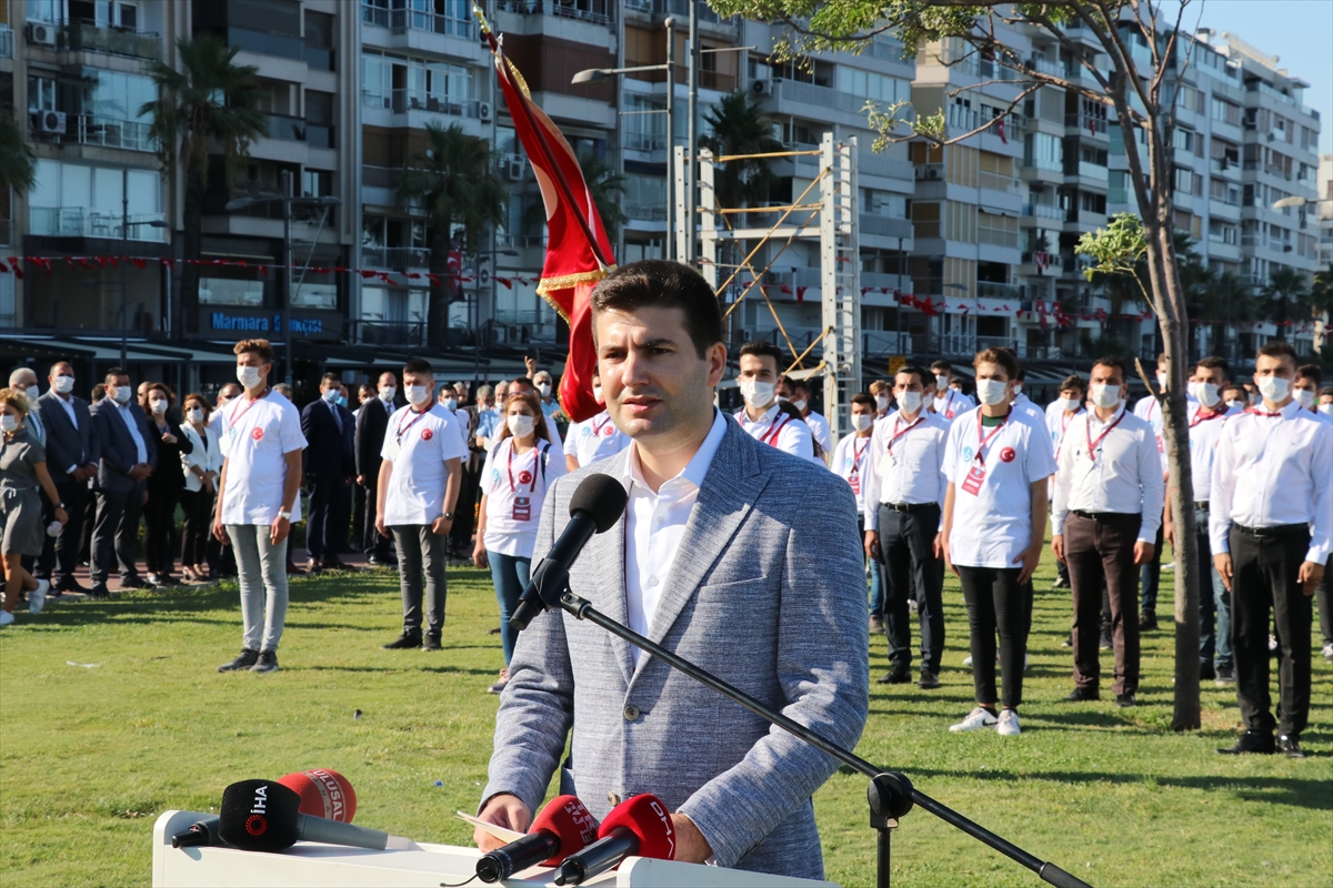 izmir-de-istiklal-icin-kararlilik-yuruyusu (5)