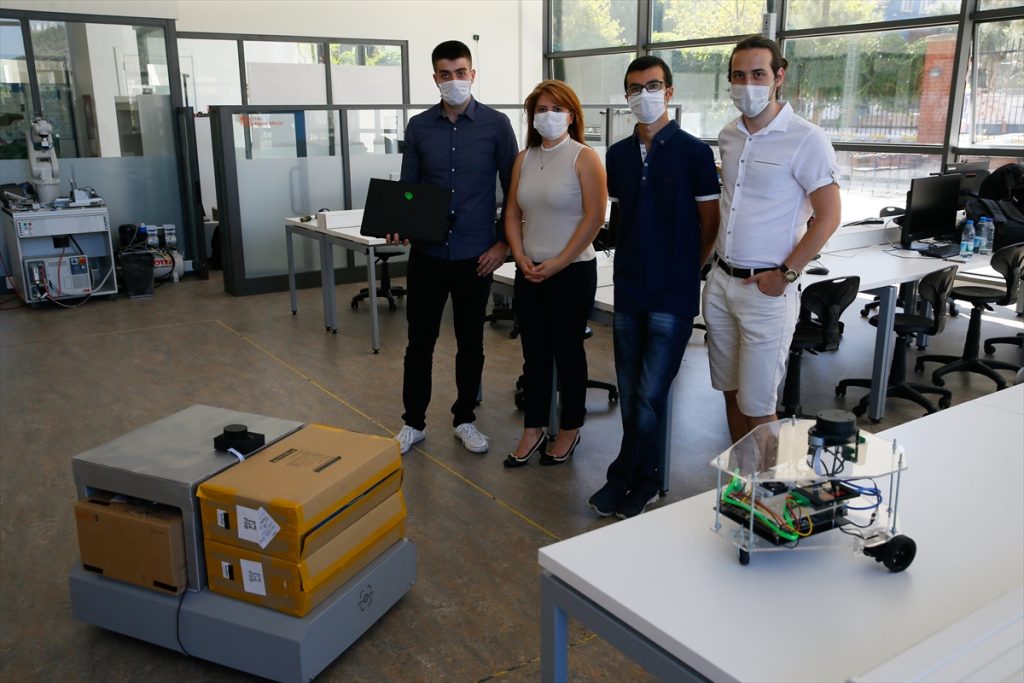 izmir ekonomi universitesi robot tasarimi İEÜ'de kendi rotasını belirleyen otonom robot geliştirildi