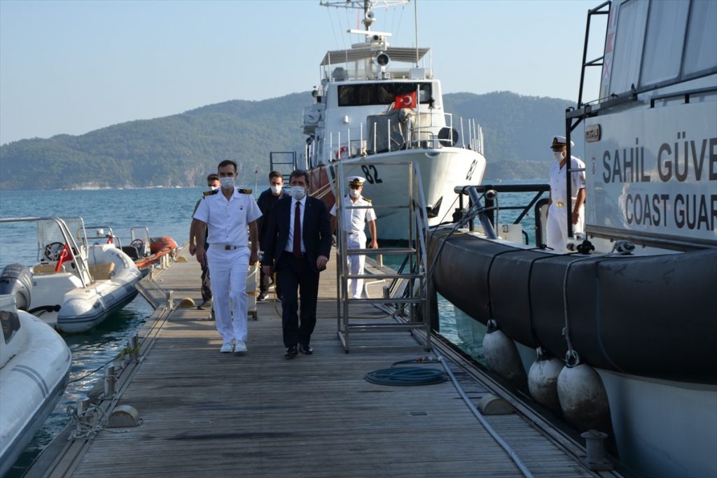 mugla valisi ege grup komutanligini ziyaret etti 2 Muğla Valisi Tavlı, Sahil Güvenlik Güney Ege Grup Komutanlığını ziyaret etti